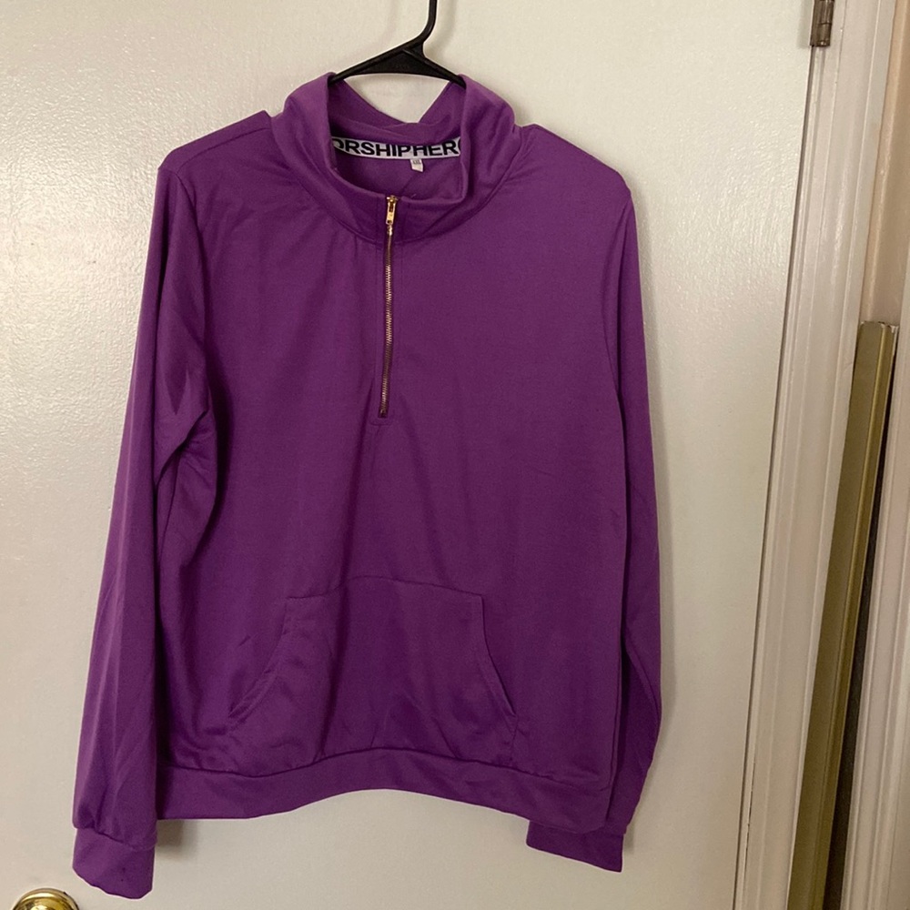 🌹- Purple light weight sweatshirt size 2X
